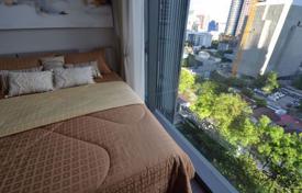 2-dormitorio apartamentos en condominio en Watthana, Tailandia. $3 060  por semana