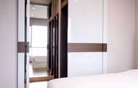 1-dormitorio apartamentos en condominio en Huai Khwang, Tailandia. $216 000