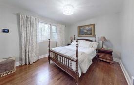 4 dormitorio casa de pueblo en North York, Canadá. C$2 572 000