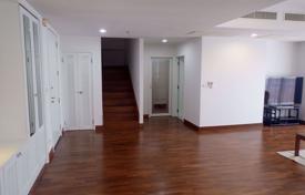 3 dormitorio piso en Sathon, Tailandia. $2 700  por semana