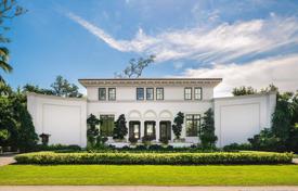 10 dormitorio villa 962 m² en Coral Gables, Estados Unidos. $12 400 000