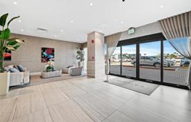 Condominio – South Ocean Drive, Hollywood, Florida,  Estados Unidos. $699 000