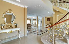 3 dormitorio villa 350 m² en Pattaya, Tailandia. $417 000