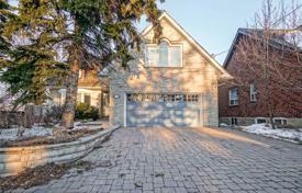 Casa de pueblo – Etobicoke, Toronto, Ontario,  Canadá. C$2 222 000