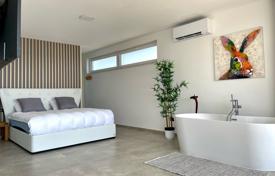 4 dormitorio casa de pueblo 210 m² en Krk, Croacia. 1 250 000 €