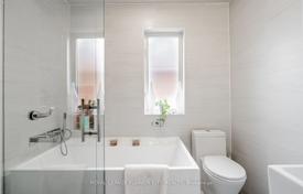 8 dormitorio casa de pueblo en North York, Canadá. C$1 500 000