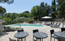 Villa – Arezzo, Toscana, Italia. 1 750 000 €