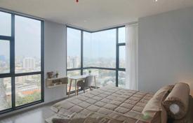 2-dormitorio apartamentos en condominio en Watthana, Tailandia. $496 000