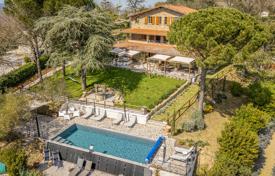 13 dormitorio finca rústica 435 m² en Umbertide, Italia. 895 000 €