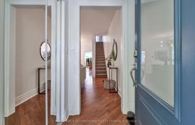 6 dormitorio adosado en Old Toronto, Canadá. C$1 556 000