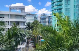 1-dormitorio apartamentos en condominio 94 m² en Miami Beach, Estados Unidos. $675 000
