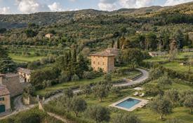 15 dormitorio finca rústica 483 m² en Cortona, Italia. 1 150 000 €