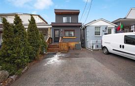 9 dormitorio casa de pueblo en Old Toronto, Canadá. C$1 654 000