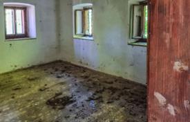 3 dormitorio casa de pueblo 270 m² en Karlovac County, Croacia. 43 000 €