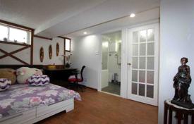 8 dormitorio casa de pueblo en Scarborough, Canadá. C$1 295 000