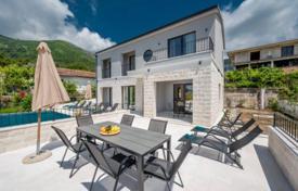 4 dormitorio villa 250 m² en Kotor city, Montenegro. 795 000 €