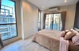 2-dormitorio apartamentos en condominio en Huai Khwang, Tailandia. $287 000