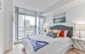 1 dormitorio piso en Yonge Street, Canadá. C$726 000