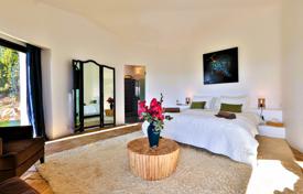 6 dormitorio villa en Grimaud, Francia. 13 000 €  por semana
