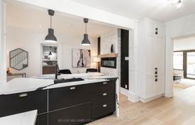 12 dormitorio casa de pueblo en Old Toronto, Canadá. C$2 446 000