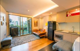 1-dormitorio apartamentos en condominio en Watthana, Tailandia. $200 000