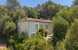 4 dormitorio chalet en La Roquette-sur-Siagne, Francia. 980 000 €