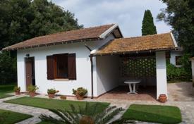 Villa – Sabaudia, Lacio, Italia. 9 900 €  por semana