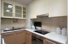 3-dormitorio apartamentos en condominio en Phra Khanong, Tailandia. $288 000