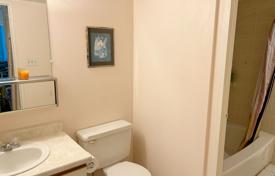 6 dormitorio piso en Scarborough, Canadá. C$854 000