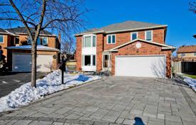 6 dormitorio casa de pueblo en Scarborough, Canadá. C$1 474 000