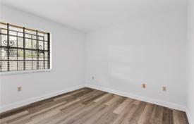 3 dormitorio casa de pueblo 107 m² en Miami, Estados Unidos. $449 000