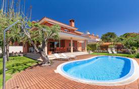 Villa – Tarragona, Cataluña, España. 4 000 €  por semana