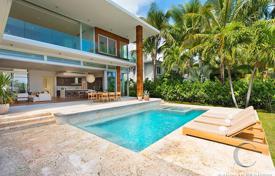 9 dormitorio villa 599 m² en Miami Beach, Estados Unidos. $11 900 000