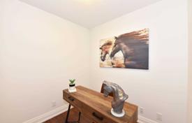 2 dormitorio piso en North York, Canadá. C$772 000