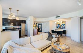 Condominio – West Avenue, Miami Beach, Florida,  Estados Unidos. $649 000