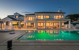 Villa – Marbella, Andalucía, España. 22 000 €  por semana