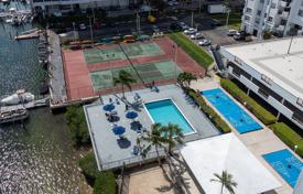 2-dormitorio apartamentos en condominio 121 m² en Aventura, Estados Unidos. $390 000