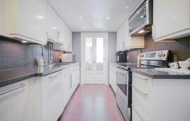 6 dormitorio piso en North York, Canadá. C$1 274 000