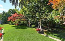 10 dormitorio casa de pueblo en Etobicoke, Canadá. C$2 500 000