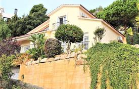 3 dormitorio villa 250 m² en Lloret de Mar, España. 753 000 €