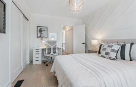 9 dormitorio adosado en Old Toronto, Canadá. C$2 452 000