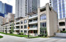 5 dormitorio piso en Bay Street, Canadá. C$1 093 000