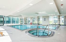 5 dormitorio piso en North York, Canadá. C$750 000