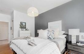 2 dormitorio piso en Yonge Street, Canadá. C$1 056 000