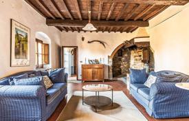 6 dormitorio villa 300 m² en Dicomano, Italia. 795 000 €