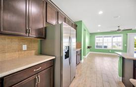 3 dormitorio casa de pueblo 398 m² en Florida, Estados Unidos. $610 000