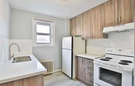 5 dormitorio piso en Kingston Road, Canadá. C$1 154 000