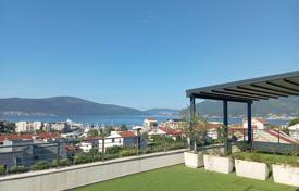 2 dormitorio ático 104 m² en Tivat city, Montenegro. 300 000 €