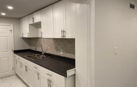 6 dormitorio casa de pueblo en North York, Canadá. C$2 450 000