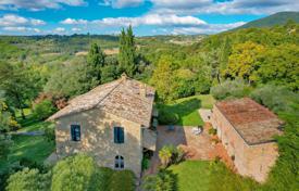 18 dormitorio villa en Perugia, Italia. 880 000 €
